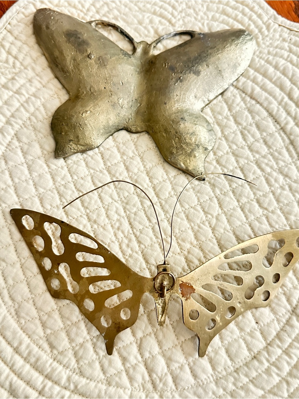 Vintage brass butterfly wall hanging and trinket dish lot - Picture 4 of 6